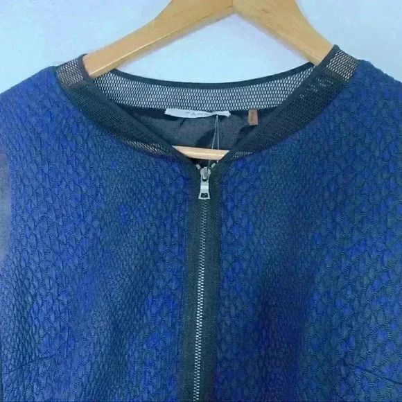 T Tahari blue snakeskin and black  print front zipper a-line dress  6 - Picture 4 of 8